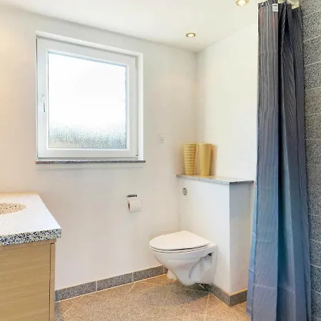 Four-bedroom Holiday In 49 * Blåvand