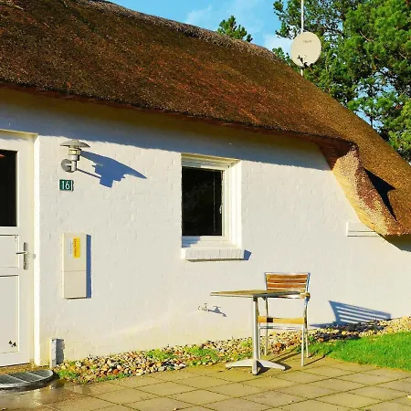 Four-bedroom Holiday In 49 Dom wakacyjny