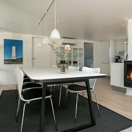 Four-bedroom Holiday In 49
