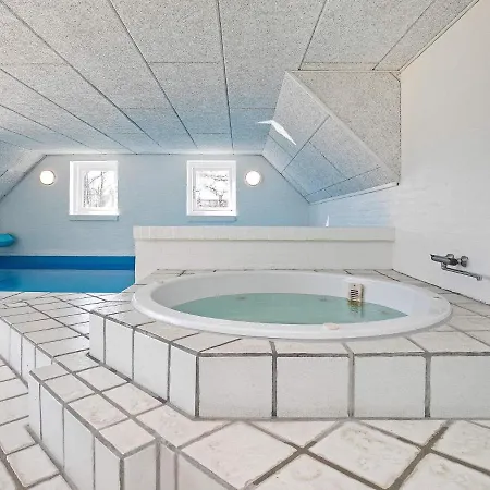 Four-bedroom Holiday In 49 Dom wakacyjny Blåvand