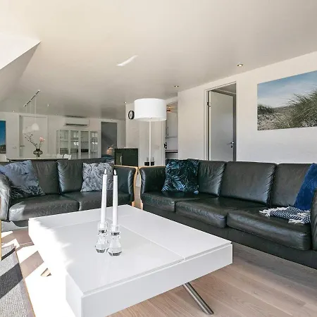 Four-bedroom Holiday In 49 Dom wakacyjny *