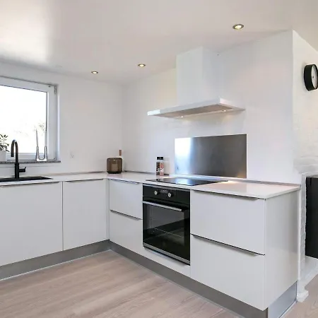 Four-bedroom Holiday In 49 Dom wakacyjny